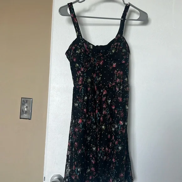 Jessica Simpson Floral Dress - Picture 2 of 4